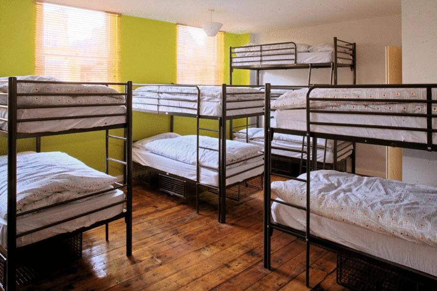 Bunkhouse Cardiff Hostel Room photo